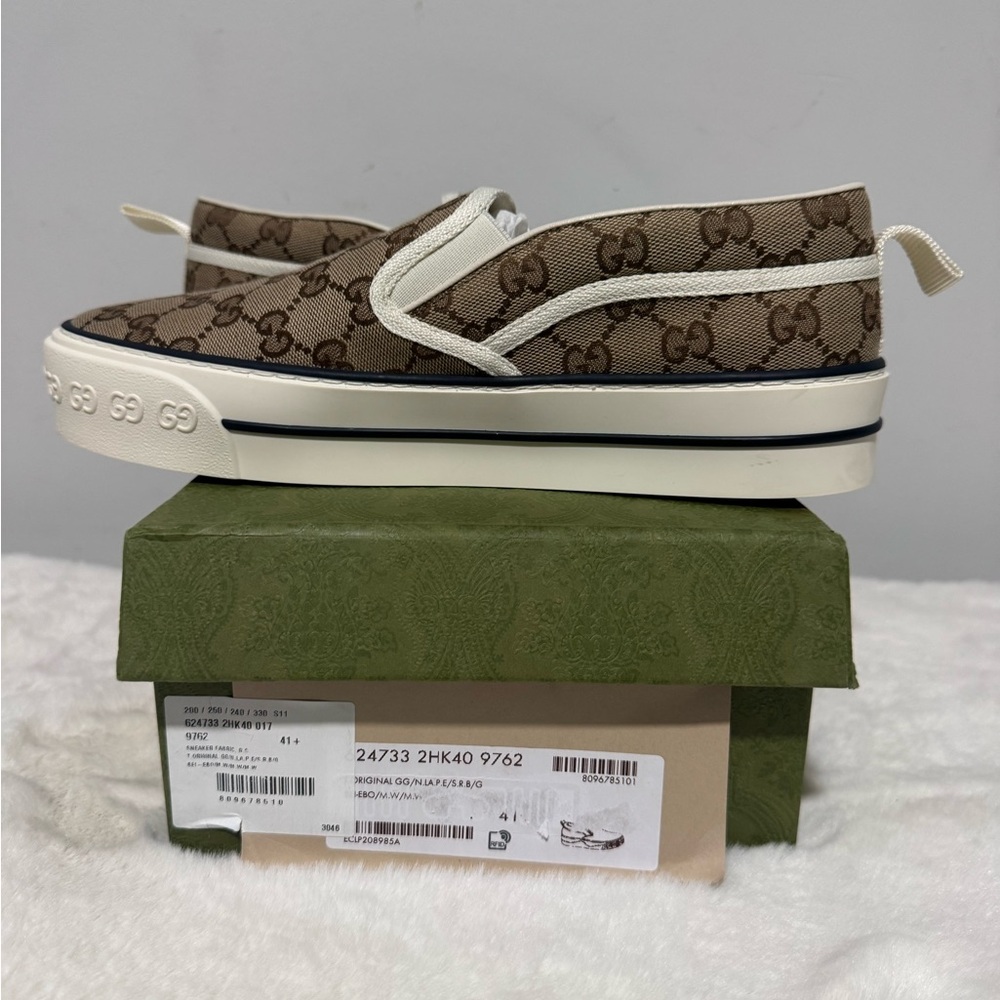 Gucci Brown/Beige GG Supreme Slip-On Sneakers - Picture 9 of 10
